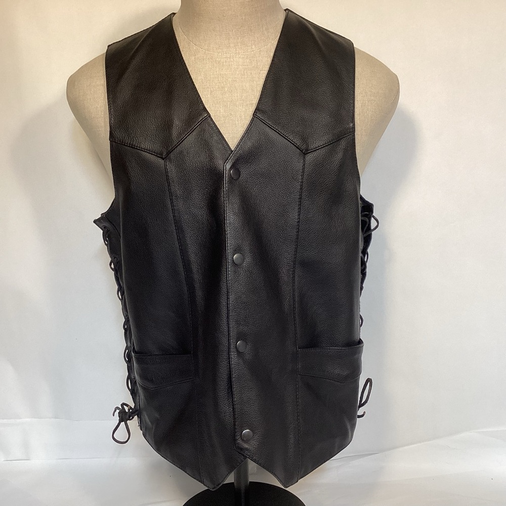 Black Leather Motorcycle Vest snap front side laces Men’s Size 38 - FMC